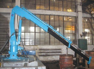 我國首臺微型環(huán)保折臂式隨車起重機(jī)研制成功