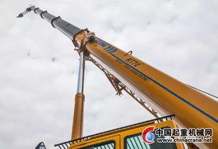 工程機械版 好萊塢大片 徐工起重機 超人 震撼全場